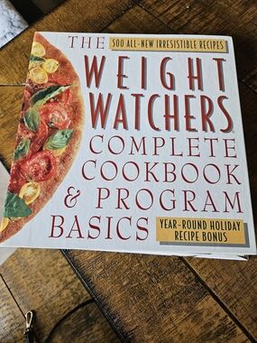 The Weight Watchers Complete Cookbook & Program Basics - White/Red